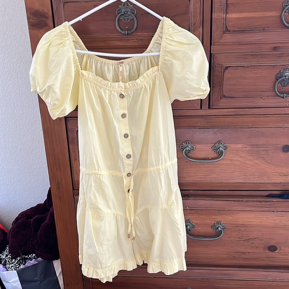 NWOT Free People Yellow Romper With Pockets Size Small - Picture 1 of 9